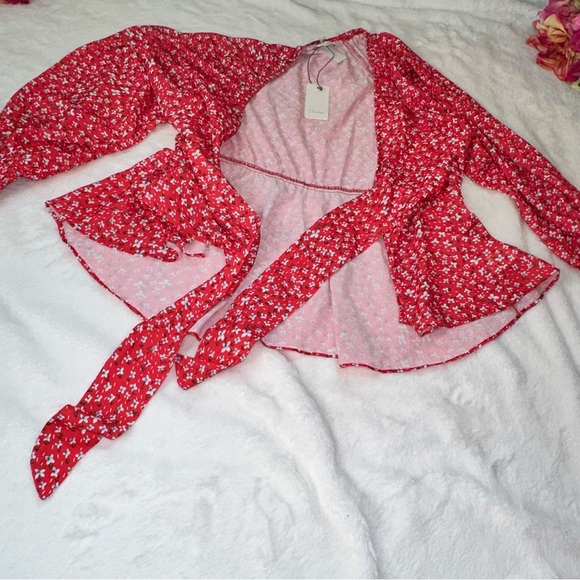 Floral tie front top - Picture 2 of 16